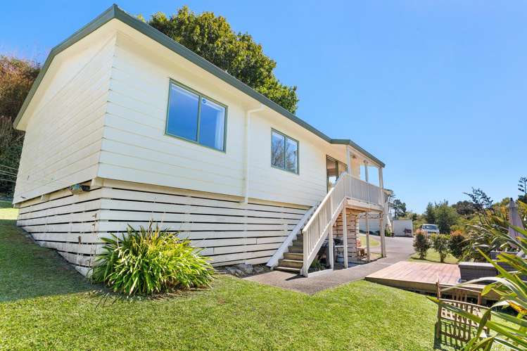 85c Fairclough Road Beach Haven_16