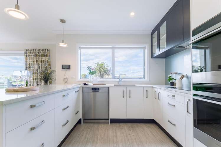 371A Kapiti Road_4