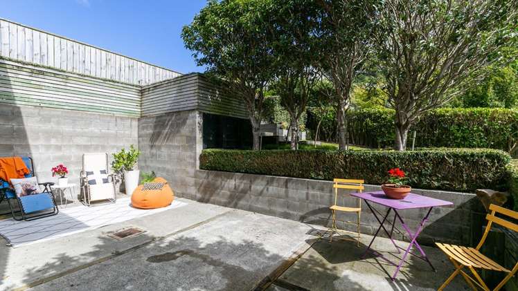 327 Main Road Tawa_3