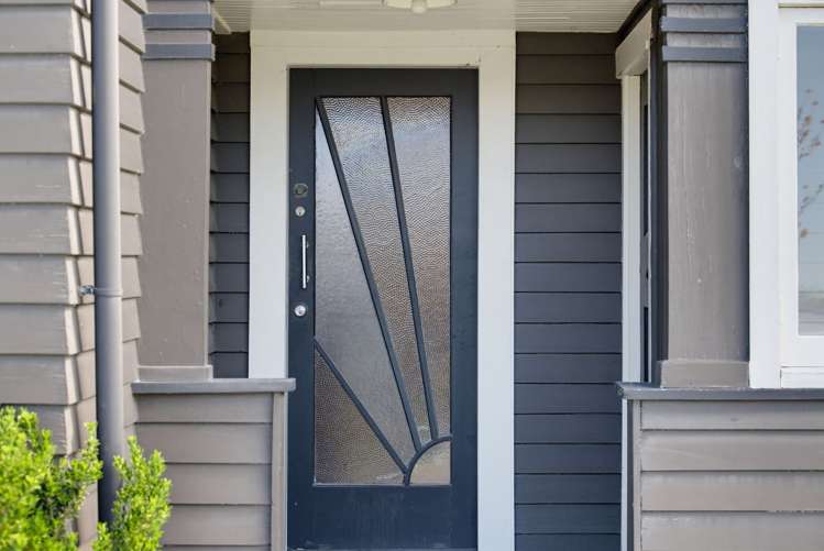 903 Victoria Street_1