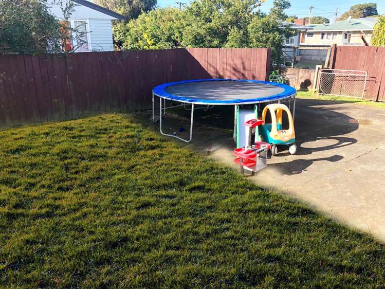 1/34 Brains Road Kelston_11