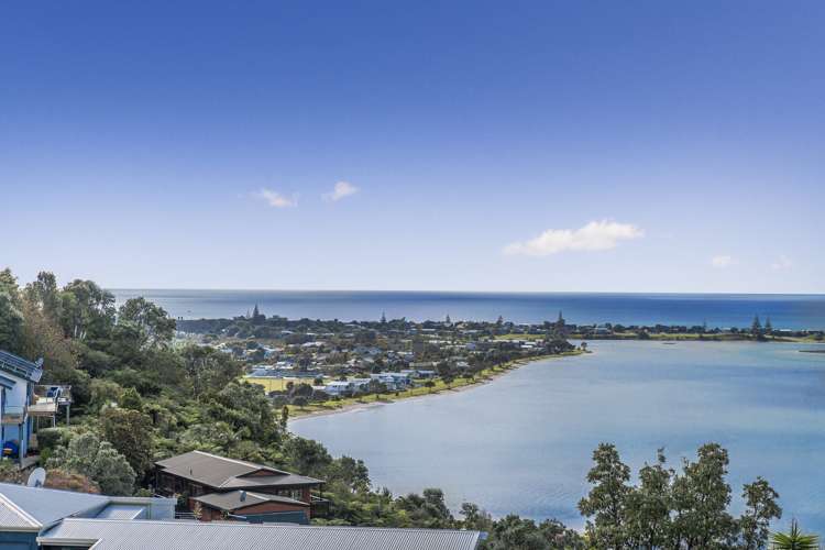 1 Hillside Lane Tairua_25