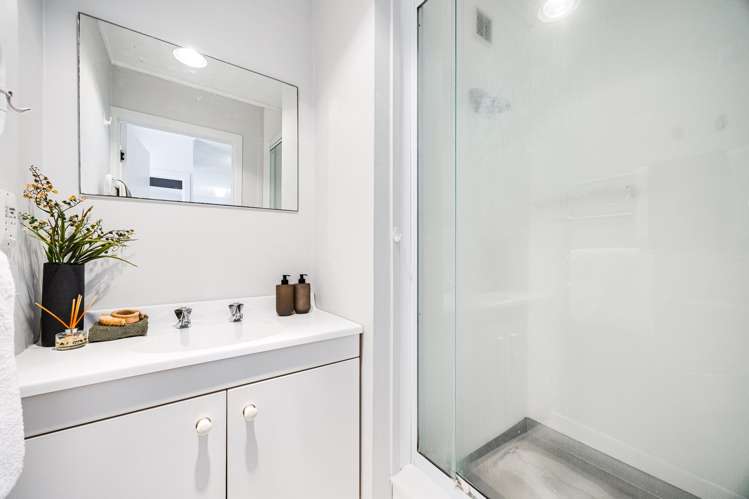 142 Glamorgan Drive Torbay_18