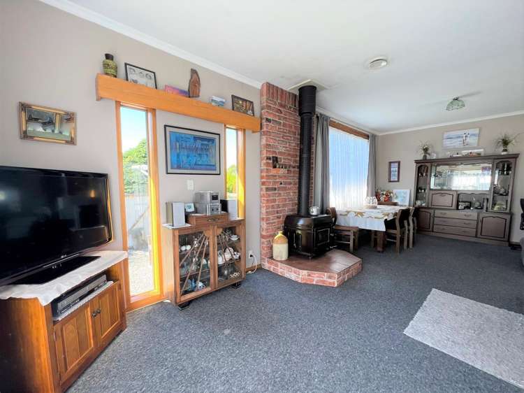 402 Main South Road Paroa_8