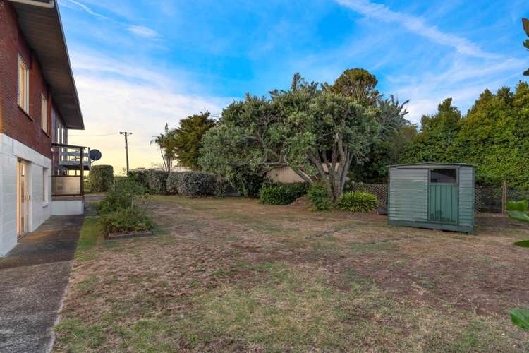 8 Kowhai Road Campbells Bay_55