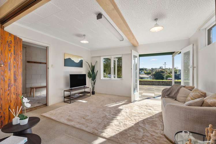 6 Eaton Road Hillsborough_24