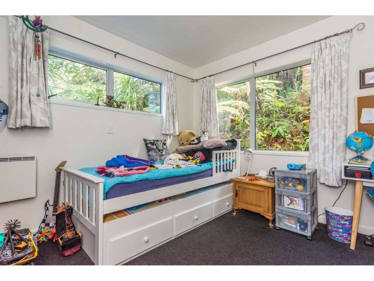 693 Huia Road Parau_7