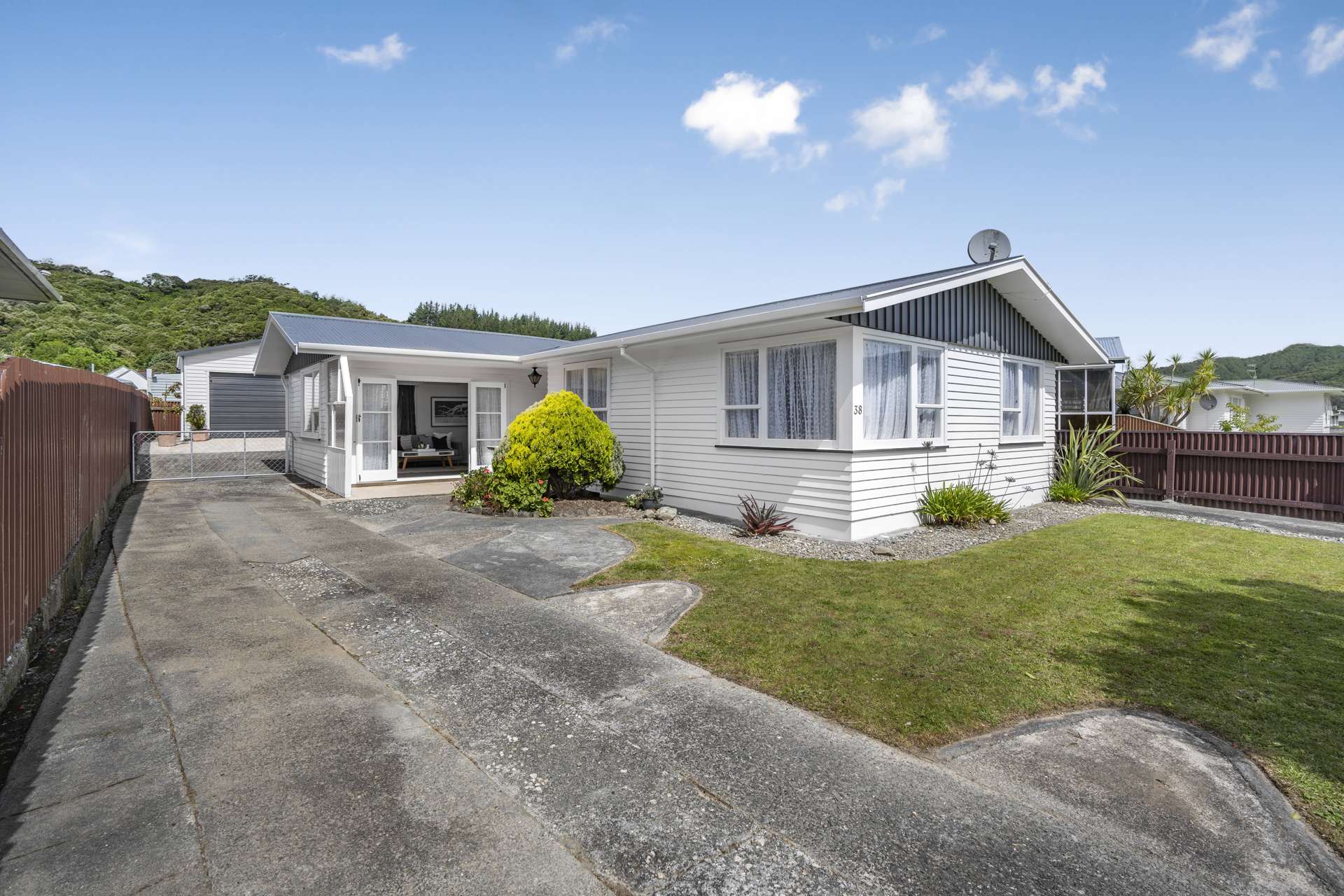 38 Momona Street Wainuiomata_0