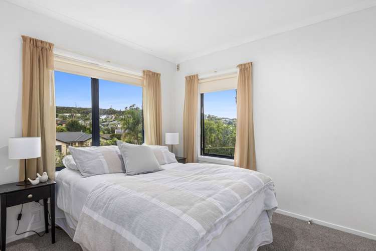 57 Waldorf Crescent Orewa_15