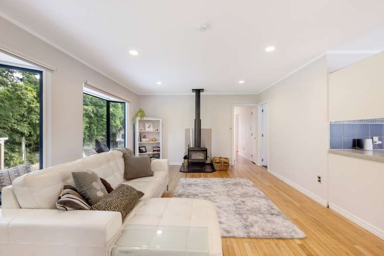 415 Welcome Bay Road Welcome Bay_5