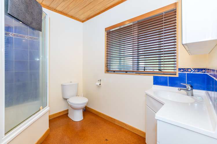 507 Pekanui Road Puketotara_20