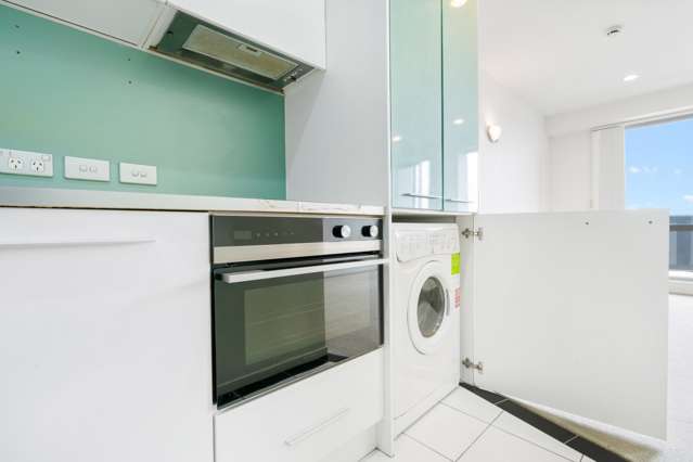 1002/17 Vogel Lane  (inc carpark) 10015_3