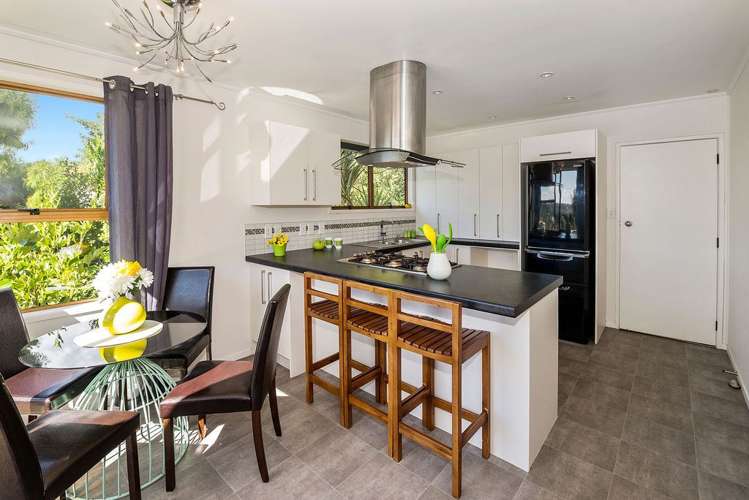 14 Stallard Place Glen Eden_3