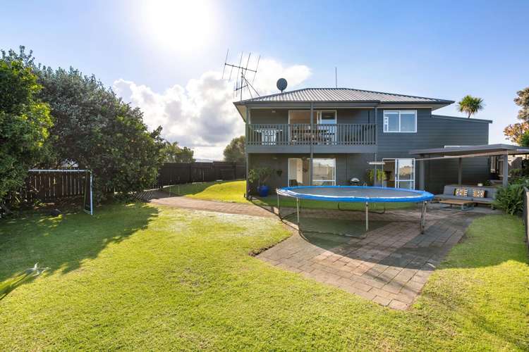 127 Bruce Wallace Place Whangamata_16