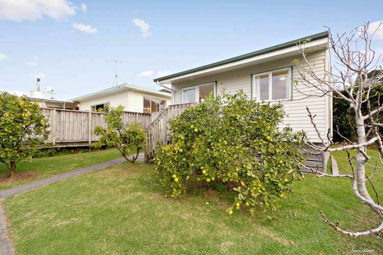 62 Tirimoana Road Te Atatu South_17