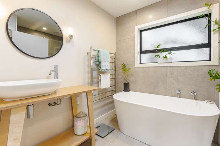 48 Parker Avenue New Lynn_8
