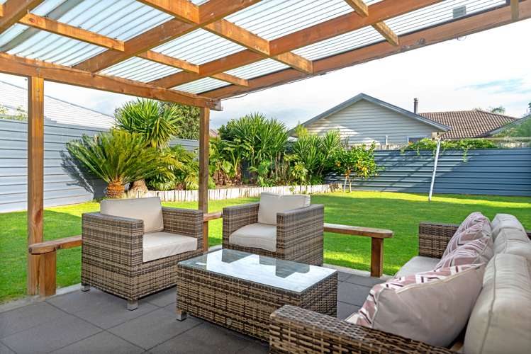 32 Ruru Avenue Lytton West_6