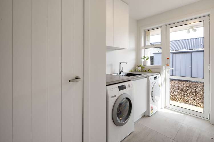 85 Alan Livingston Drive Cambridge_24