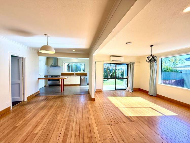 52 Pitcairn Crescent Bryndwr_2