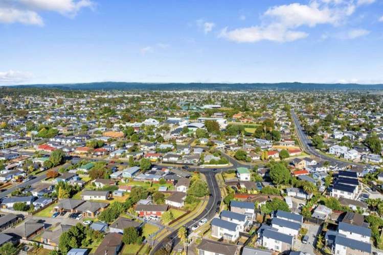 64 Sunlands Drive Manurewa_40