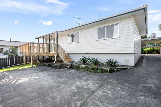 Vacant and move in ready - Get in quick!