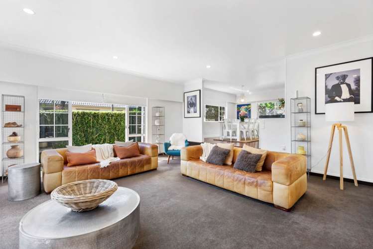 67 Esther Place Red Beach_5