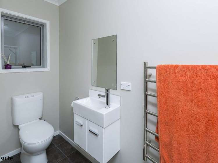 91 Riverstone Drive Riverstone Terraces_16