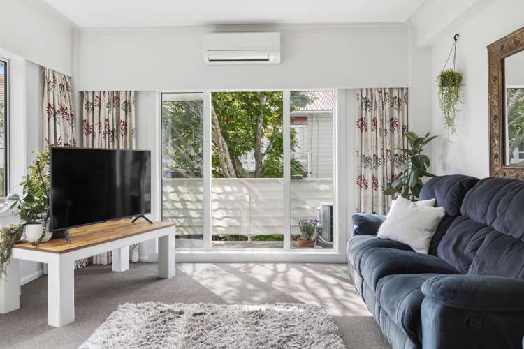 6/68 Hill Street Thorndon_2