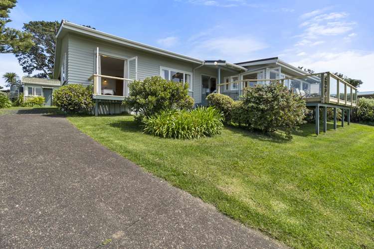 51 Tiri Road Oneroa_3