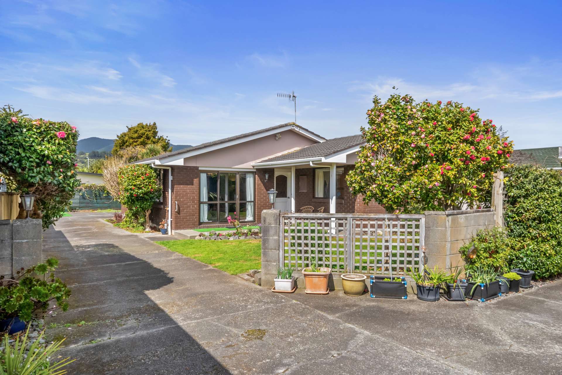 2/98 Hillcrest Road Raumati Beach_0