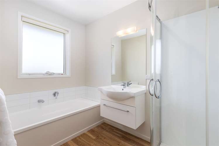 11 River Terrace Renwick_14