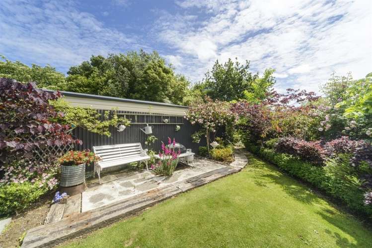 89 Bridge Street Bulls_18