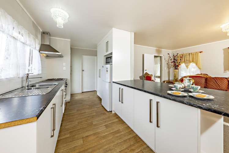 81 John Walker Drive Manurewa_7