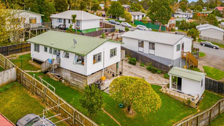 1 Maywood Crescent Glen Eden_23