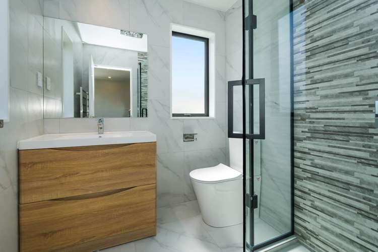 26B Alton Avenue Hillcrest_13