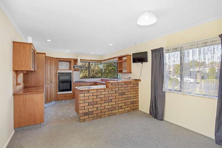 21 Cedar Drive Paraparaumu Beach_5