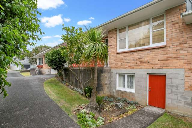 2/8 Fairview Road Mount Eden_2