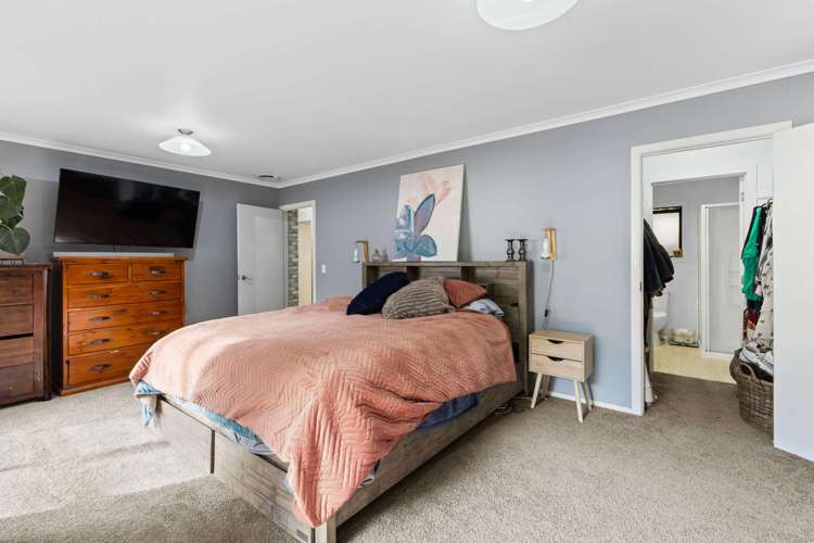 7 Waterloo Place Westown_12