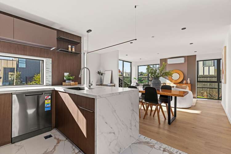 2-4/96 Innes Road St Albans_4