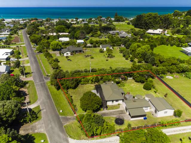 36 Lloyd George Road Wainui_1