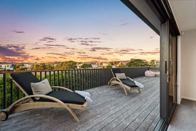 221 Omaha Drive Omaha_16