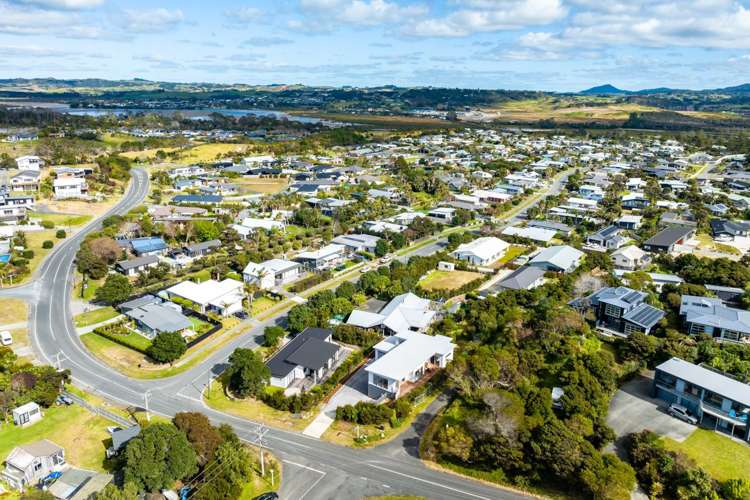 42 Moir Point Road Mangawhai Heads_49