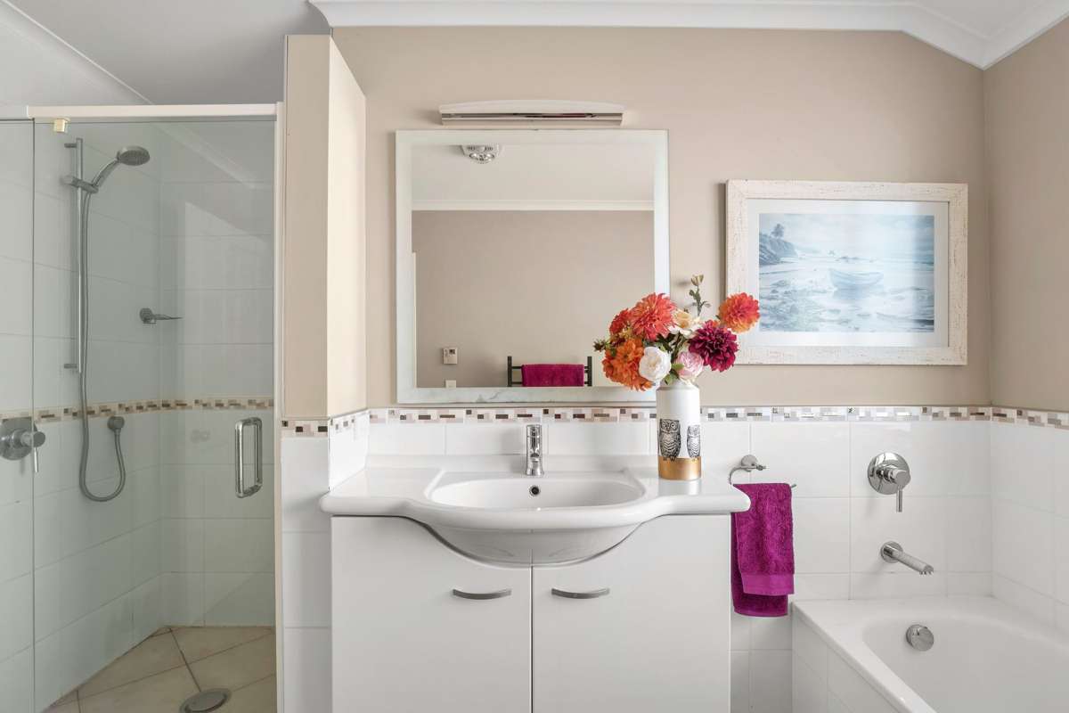 12 Chesterton Drive_4