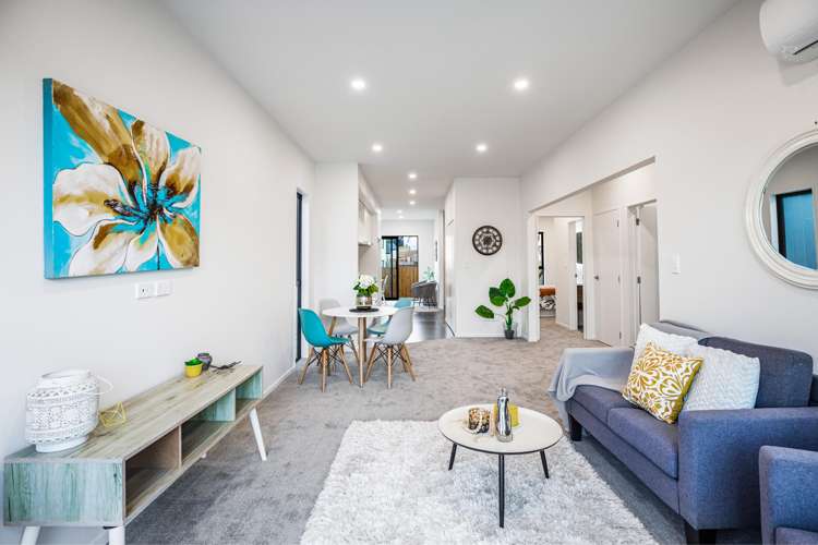 12 Taiororua Avenue Massey_2