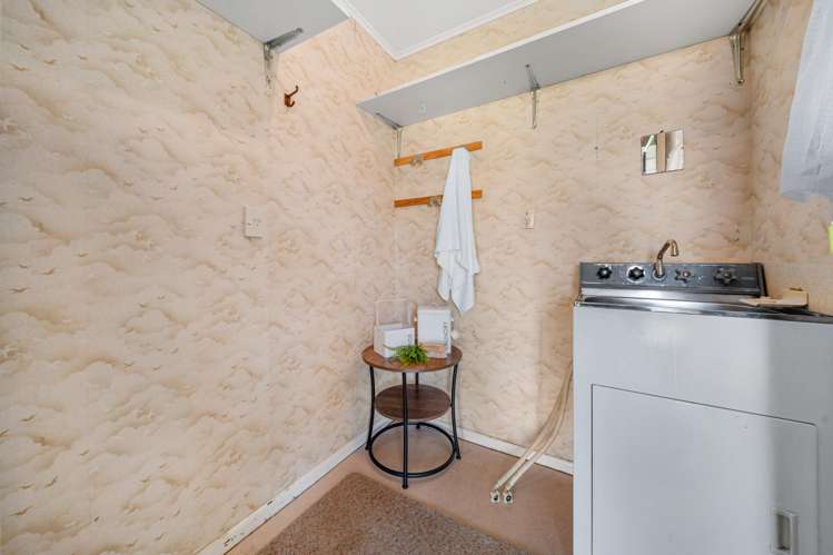 8 Wavell Crescent Lansdowne_10
