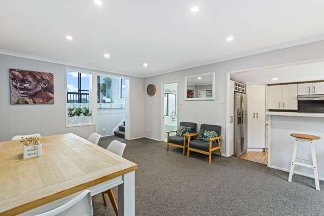 504 Beach Road Murrays Bay_3