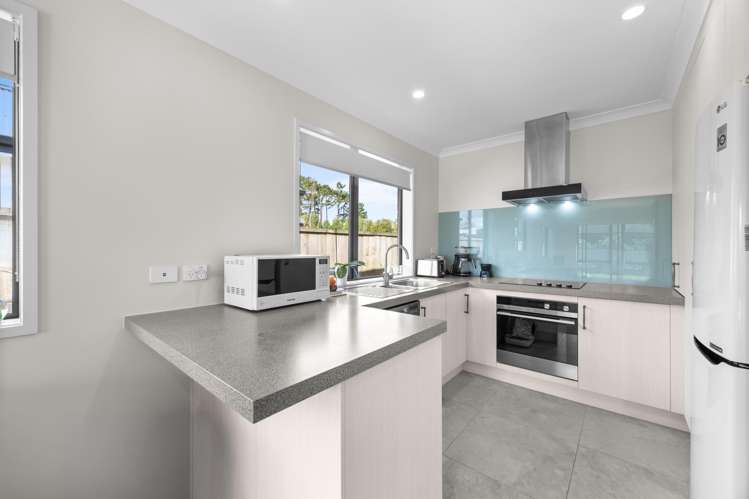 13 Leebank Crescent Riverhead_23