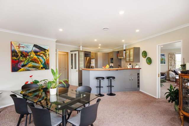  147 Pacific Drive Fitzherbert_3