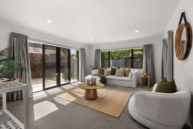 Sun-Soaked Living with Space for the Extras