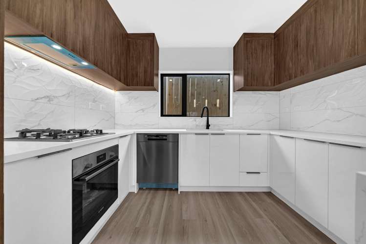 84C Botany Road Botany Downs_19